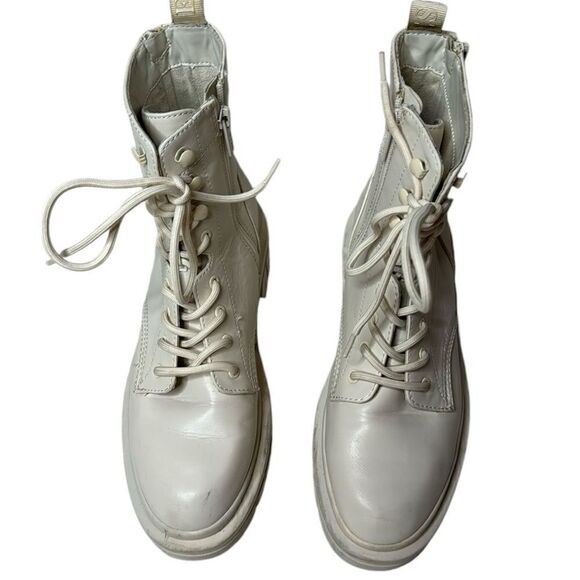 Guess Gwfornia Chunky Ivory Combat Boots. Size 9. - Picture 3 of 12